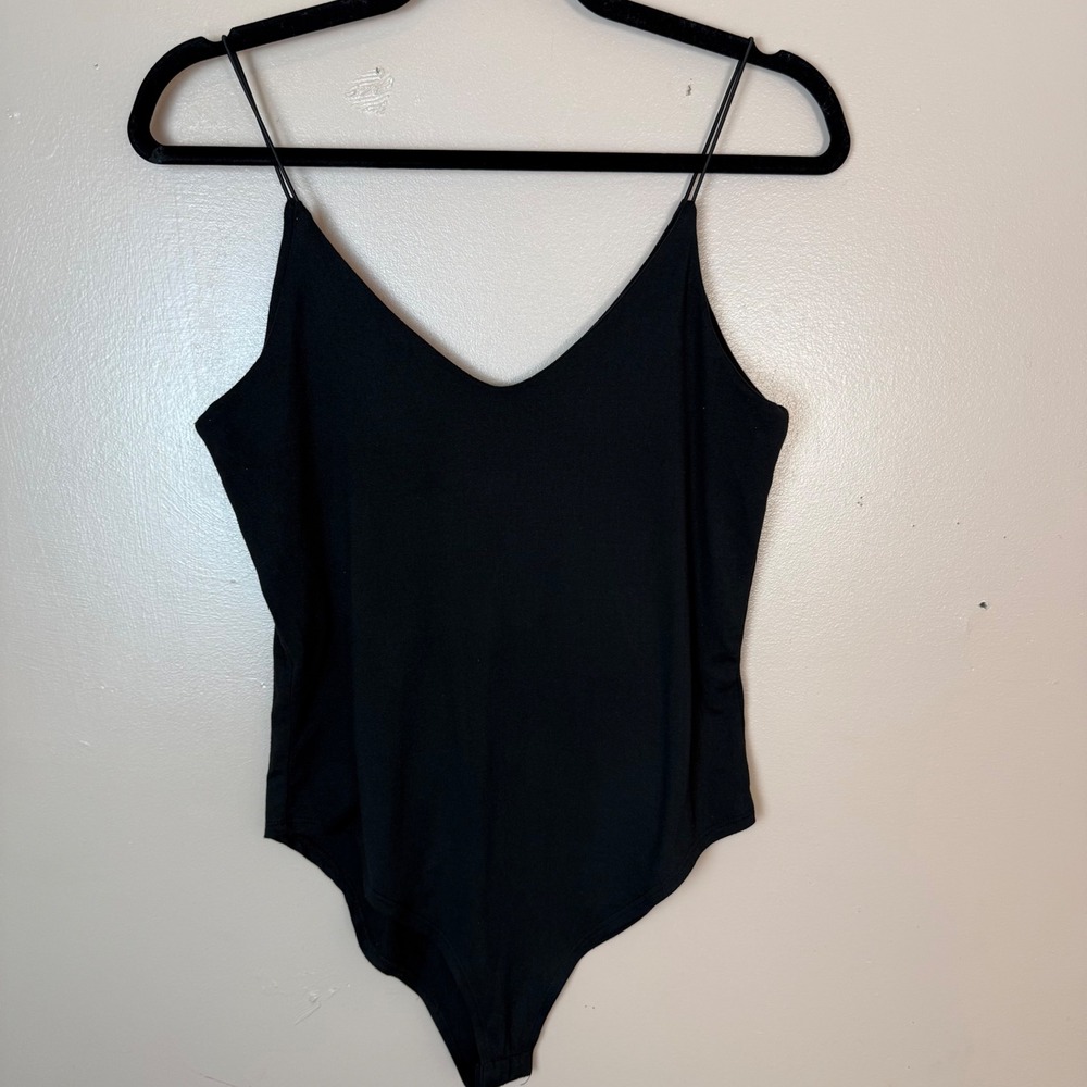 Gaze Black Spaghetti Strap V Neck Bodysuit‎ Size M Women